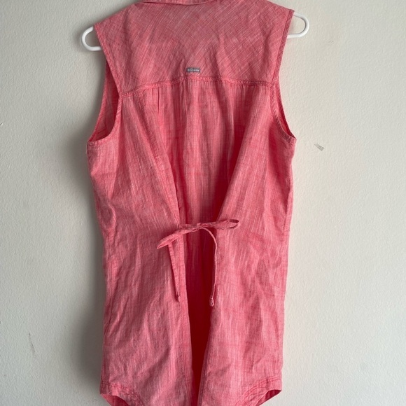 Columbia sleeveless button up pink cotton hiking top with front pocket - Picture 7 of 9